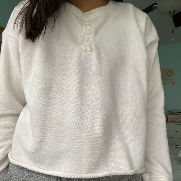 Long sleeve button top - Picture 1 of 1